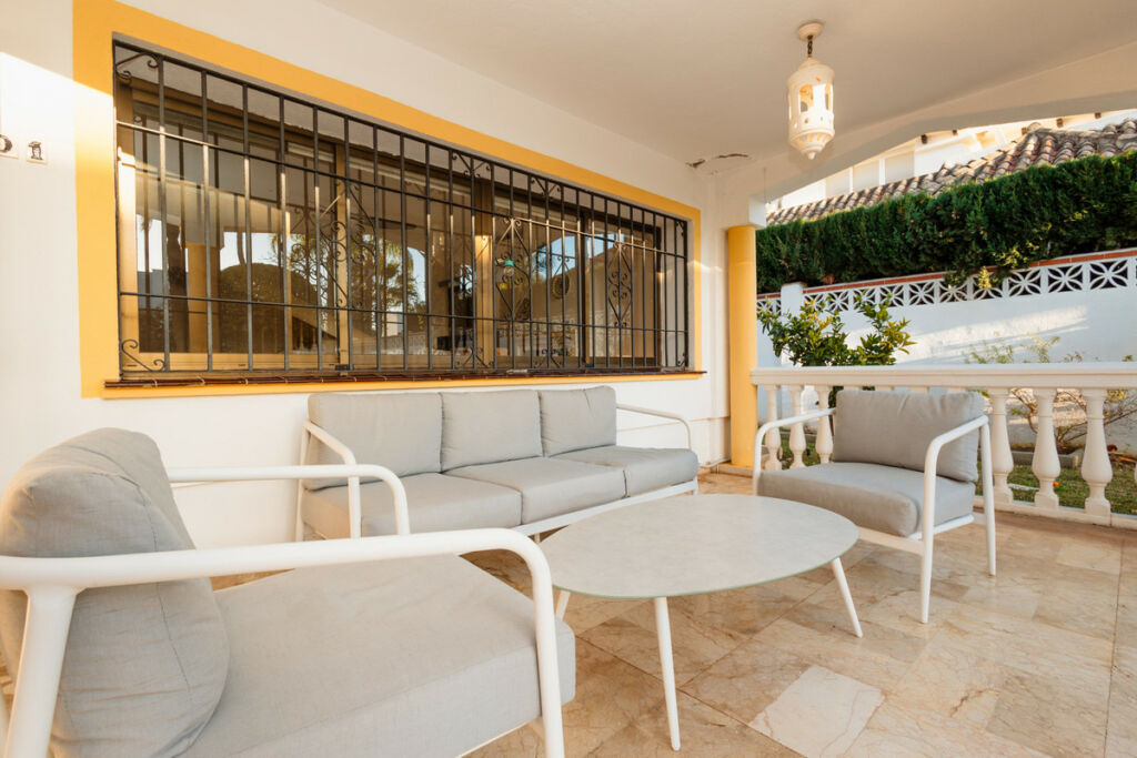 Detached Villa Las Chapas Málaga - image 17