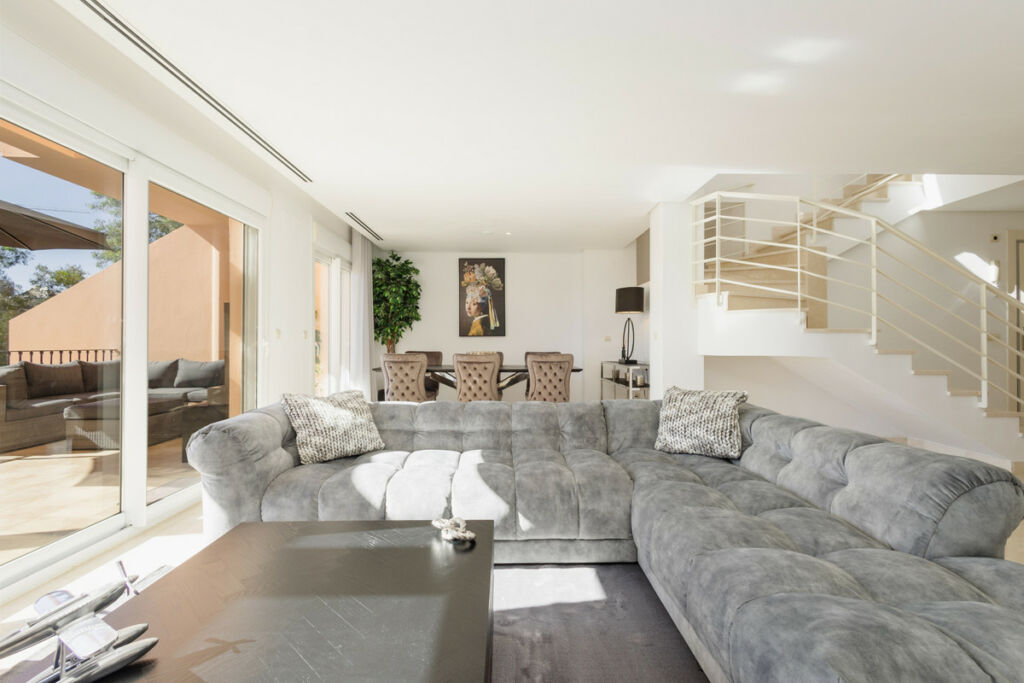 Penthouse Nueva Andalucía Málaga - image 17