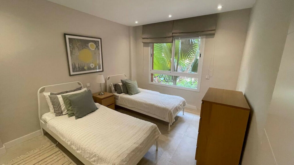 Ground Floor Apartment Puerto Banús Málaga - image 17