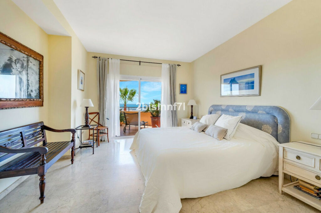 Middle Floor Apartment Elviria Málaga - image 17
