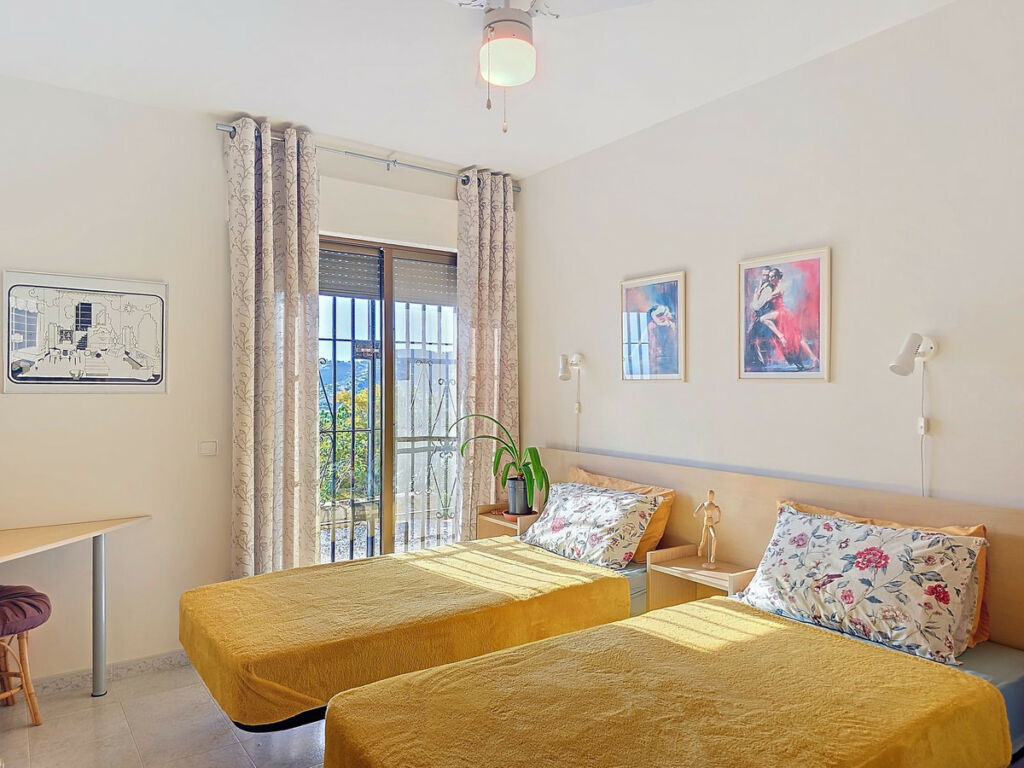 Detached Villa Torrox Málaga - image 17