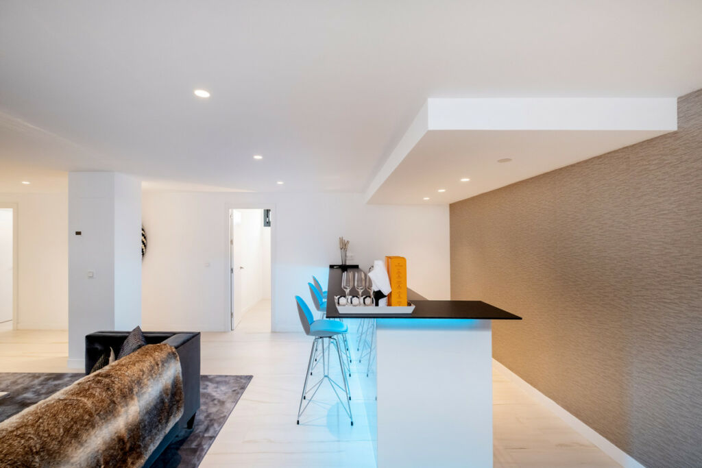 Detached Villa San Pedro de Alcántara Málaga - image 17