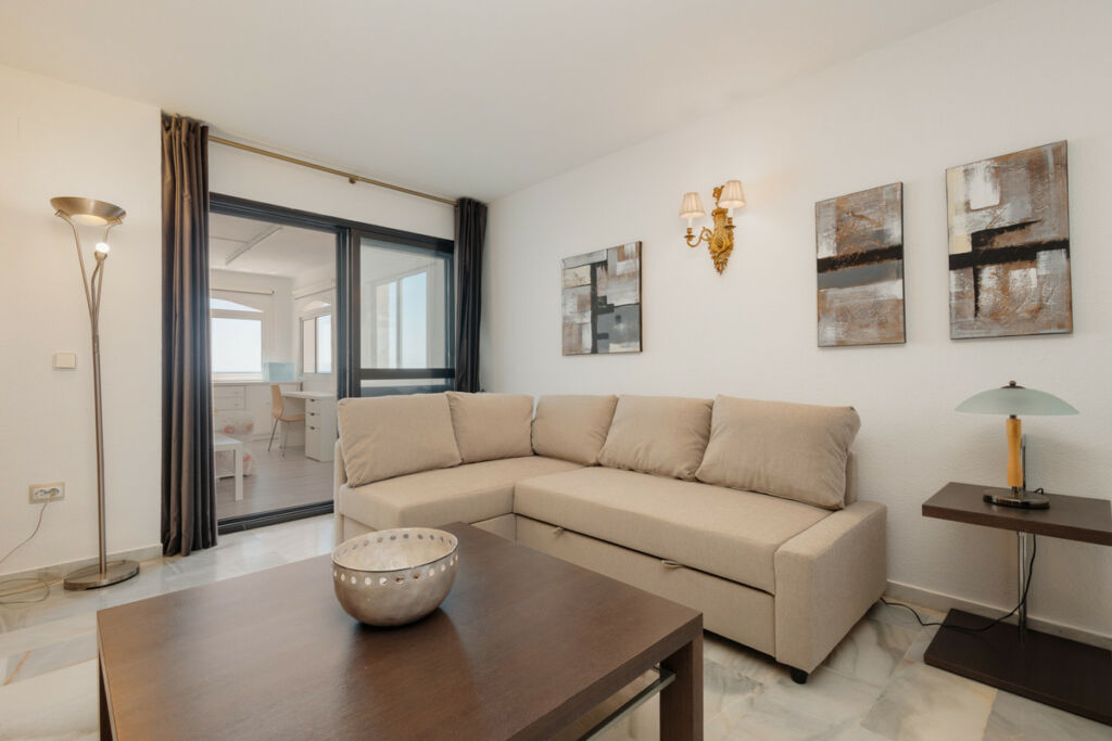 Middle Floor Apartment Puerto Banús Málaga - image 17