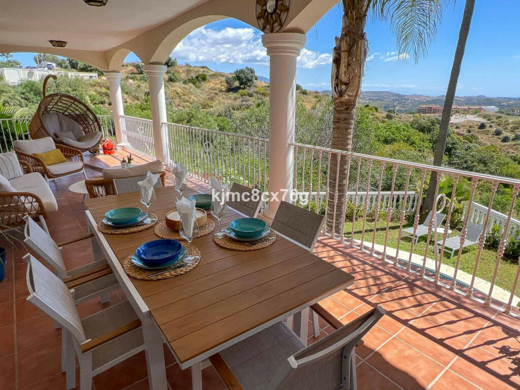 Detached Villa Riviera del Sol Málaga - image 17