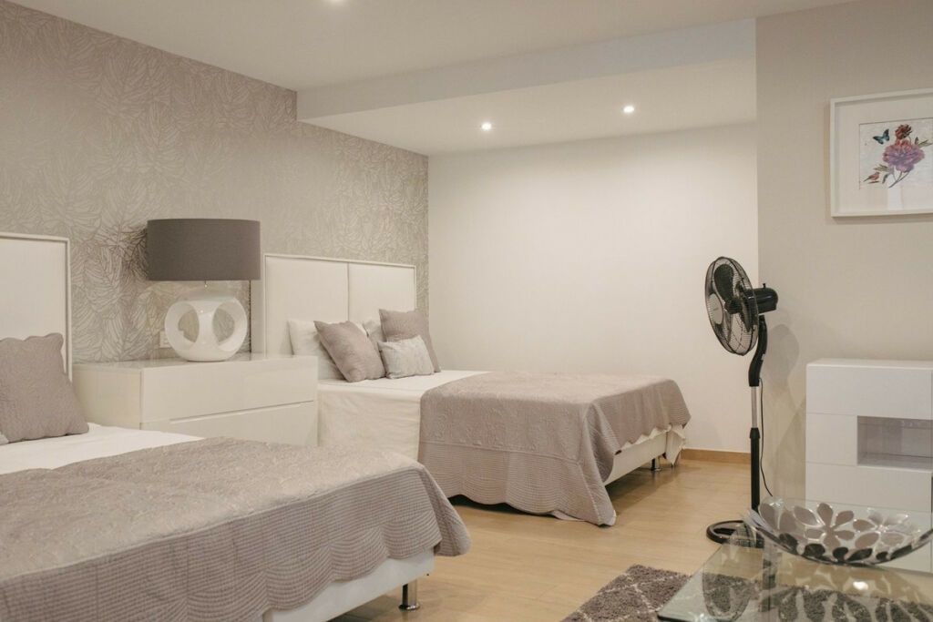 Detached Villa Marbella Málaga - image 17