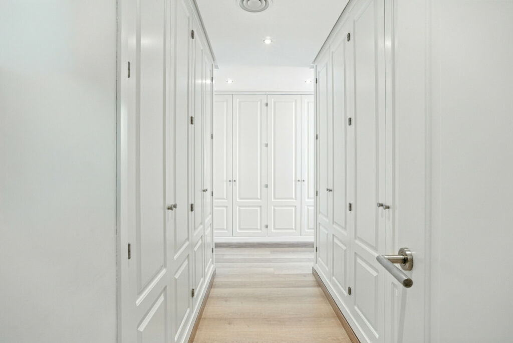 Townhouse Benahavís Málaga - image 17