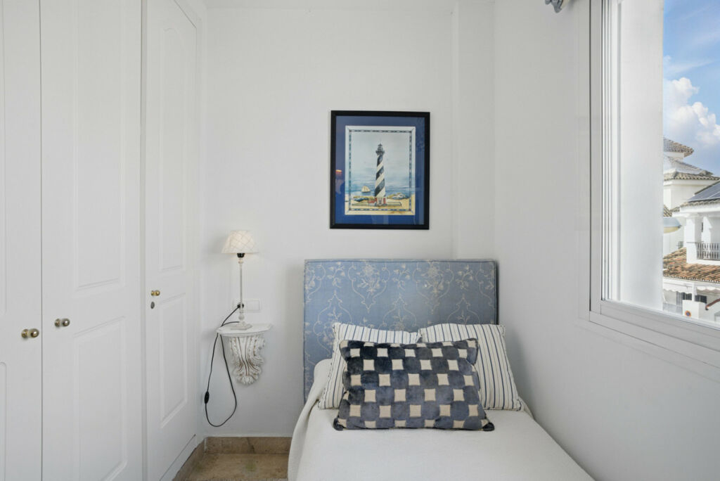 Townhouse Nueva Andalucía Málaga - image 17