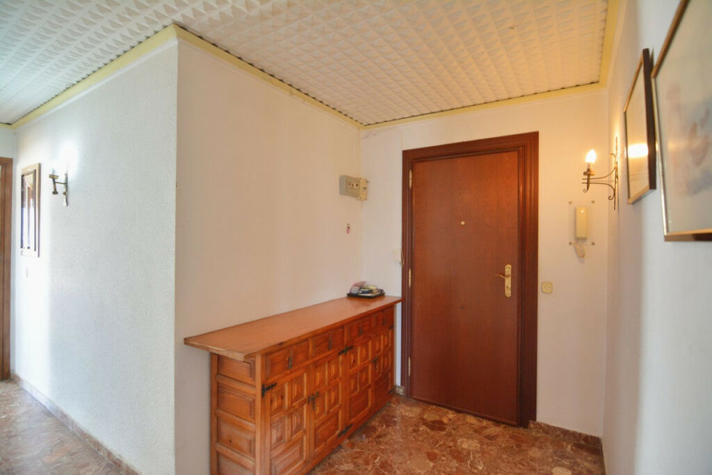 Middle Floor Apartment Fuengirola Málaga - image 17