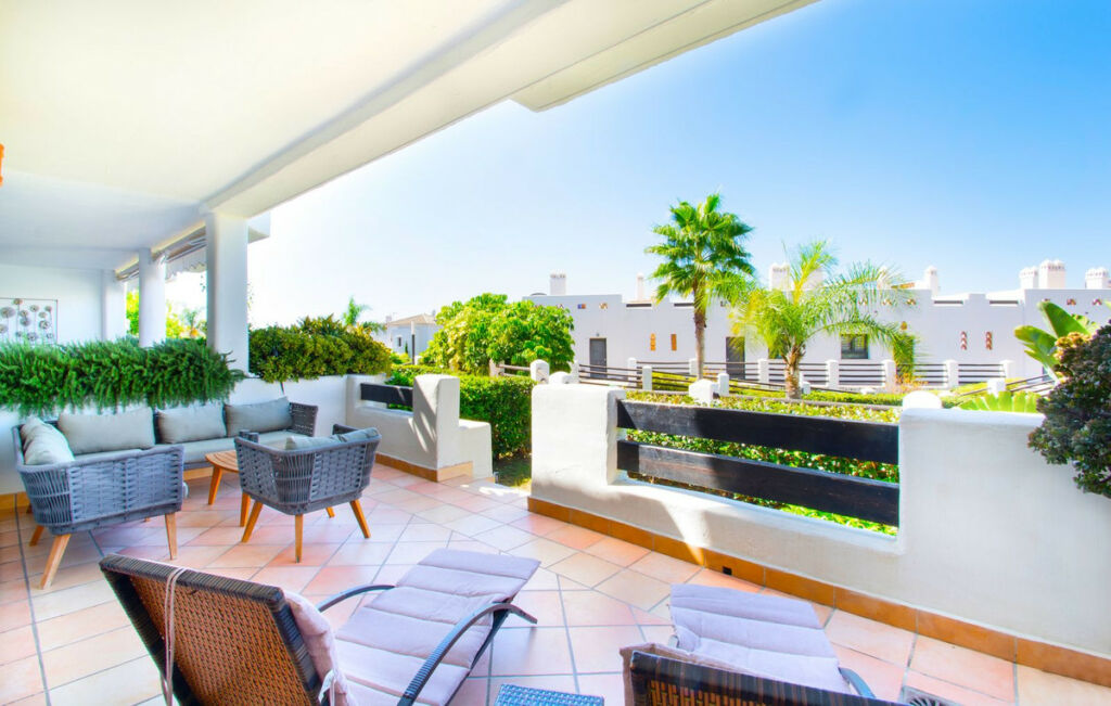 Ground Floor Apartment Selwo Málaga - image 17
