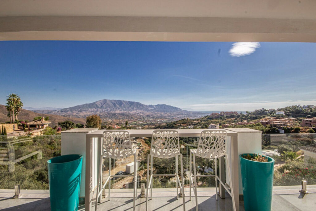Detached Villa La Mairena Málaga - image 17