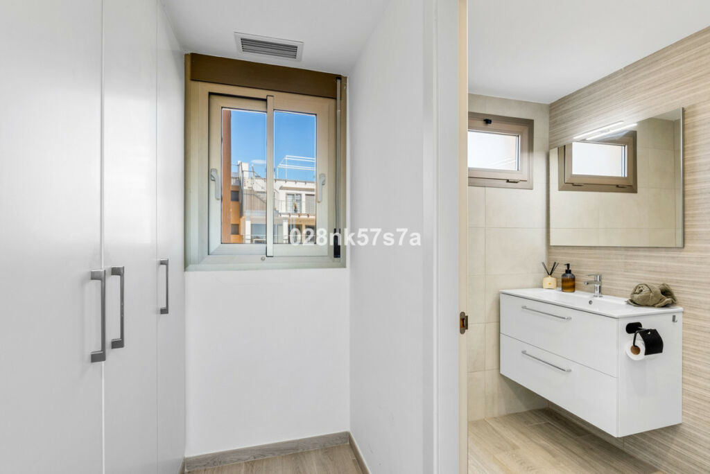 Middle Floor Apartment Orihuela Costa Alicante - image 17