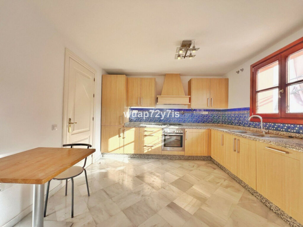 Semi-Detached House Benahavís Málaga - image 17