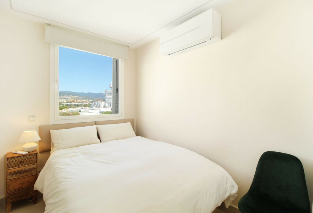 Middle Floor Apartment Guadalmina Alta Málaga - image 17