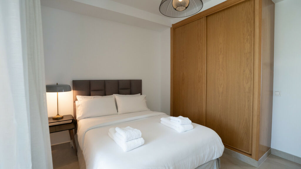 Detached Villa Estepona Málaga - image 17