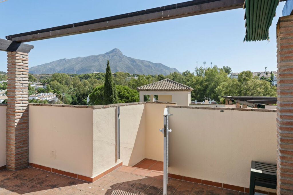 Penthouse Nueva Andalucía Málaga - image 21