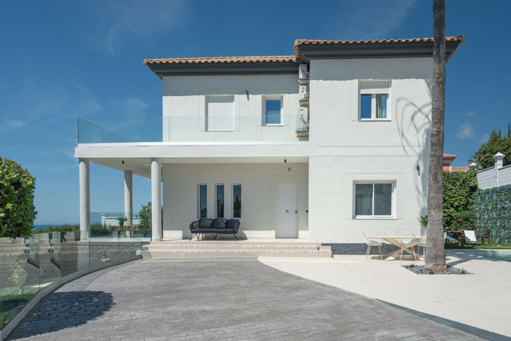 Detached Villa El Faro Málaga - image 17