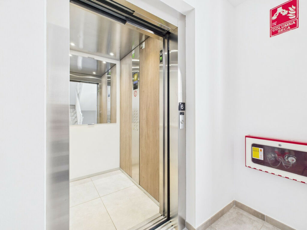 Middle Floor Apartment Estepona Málaga - image 18
