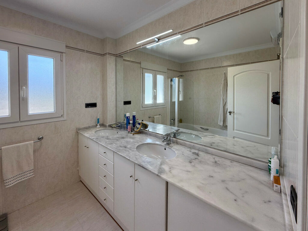 Middle Floor Apartment Benissa Alicante - image 17