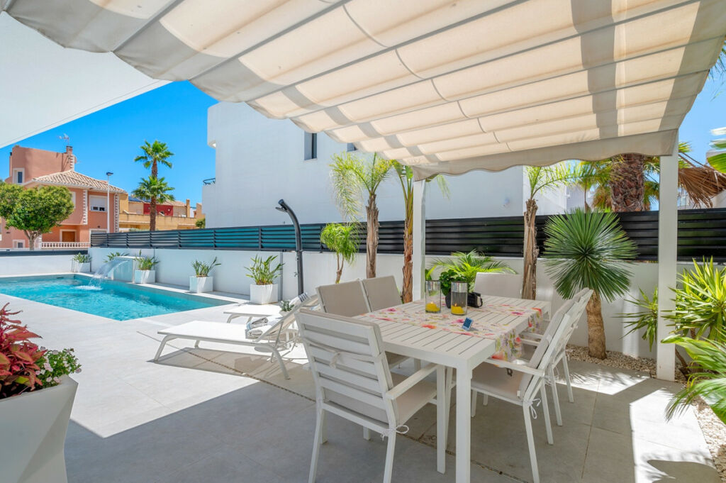Detached Villa Guardamar del Segura Alicante - image 17
