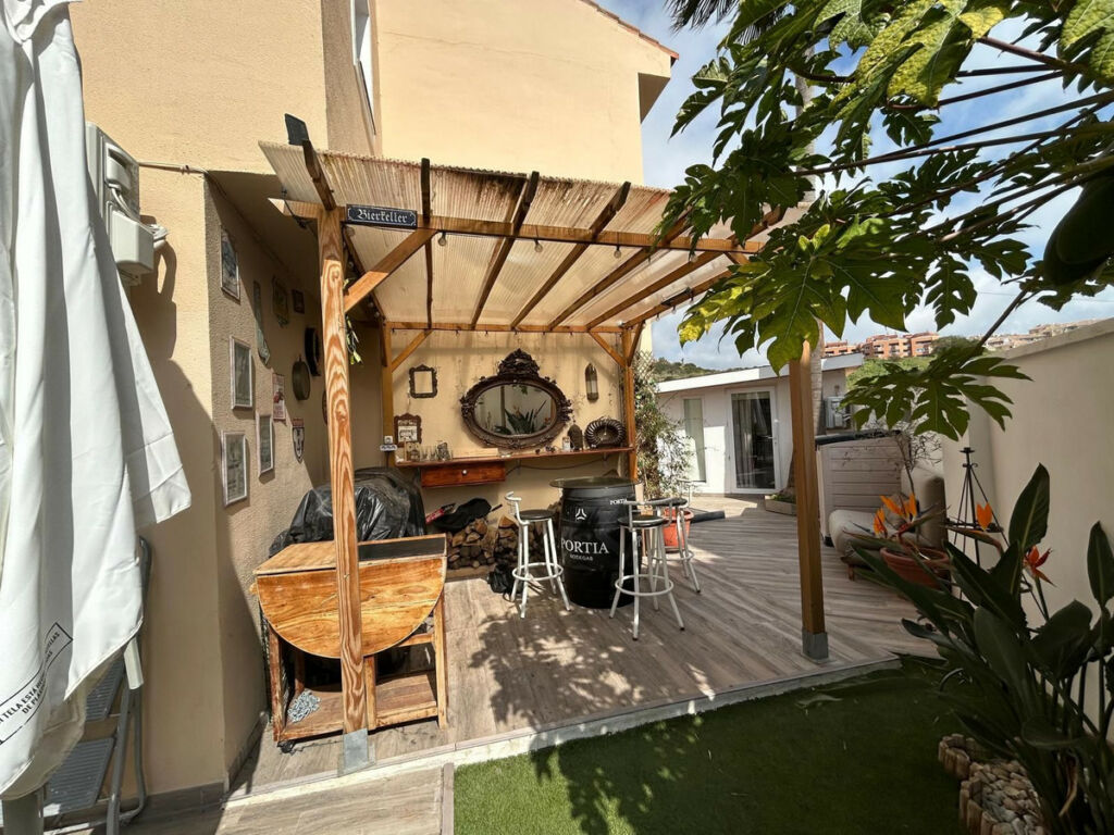 Semi-Detached House Riviera del Sol Málaga - image 2