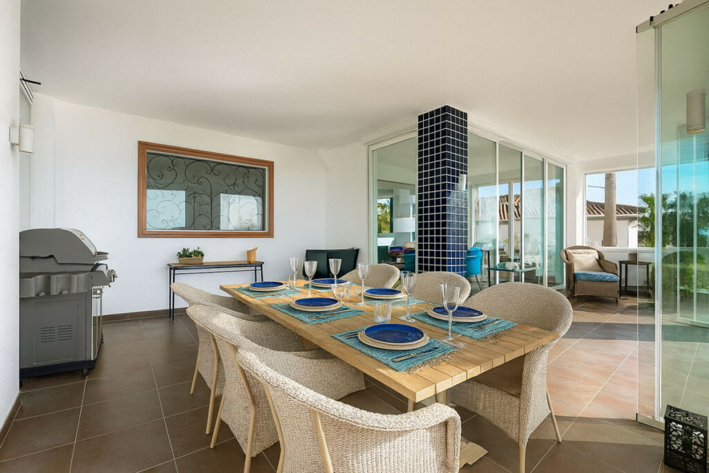 Detached Villa La Capellania Málaga - image 17