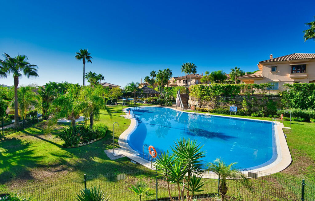 Semi-Detached House Riviera del Sol Málaga - image 17