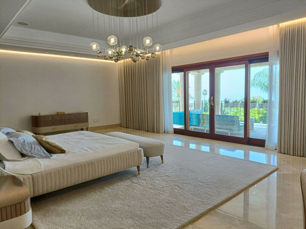 Detached Villa Marbella Málaga - image 19