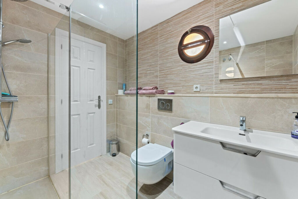 Townhouse Estepona Málaga - image 17