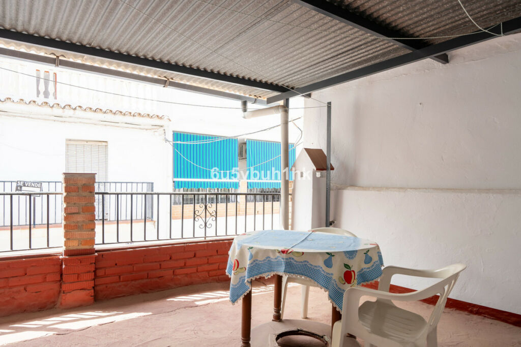 Townhouse Tolox Málaga - image 17