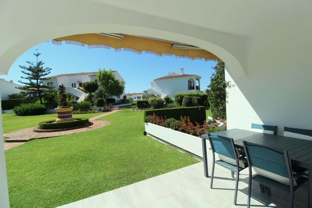 Ground Floor Apartment El Paraiso Málaga - image 17