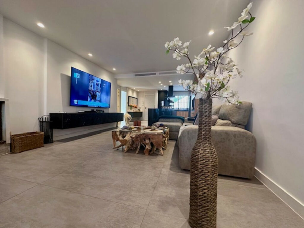 Ground Floor Apartment Estepona Málaga - image 17