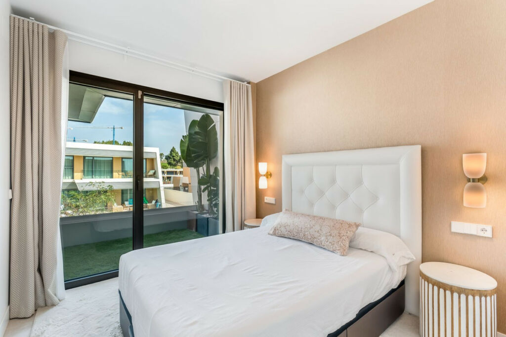 Townhouse El Chaparral Málaga - image 19