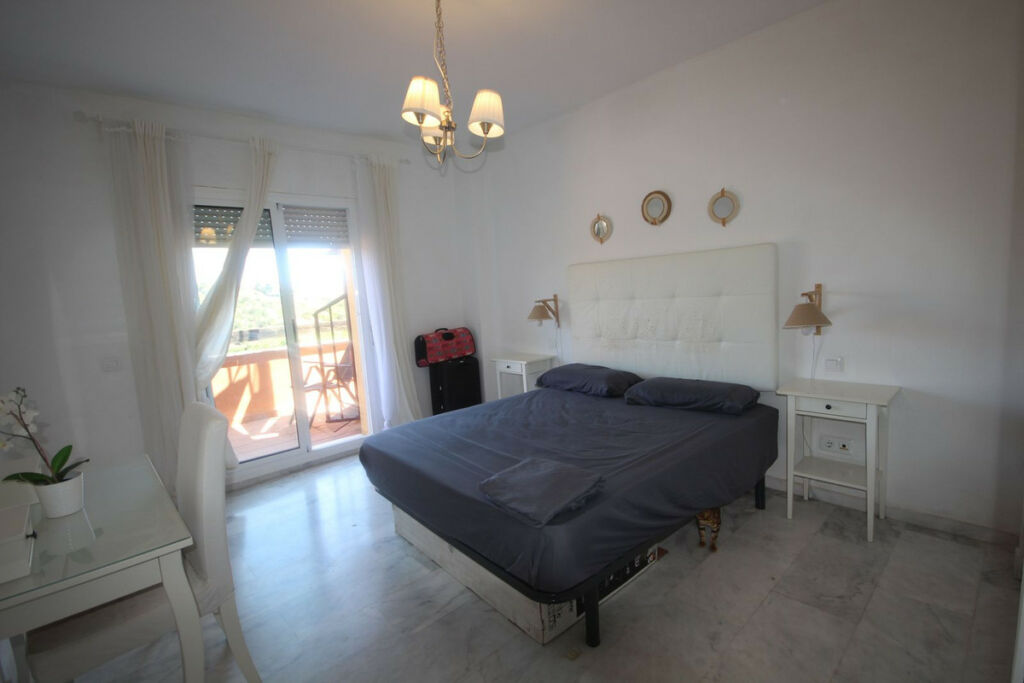 Penthouse Reserva de Marbella Málaga - image 9