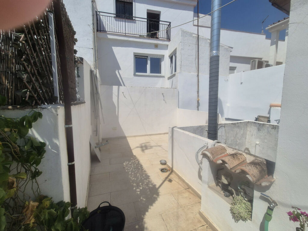 Middle Floor Apartment Estepona Málaga - image 17