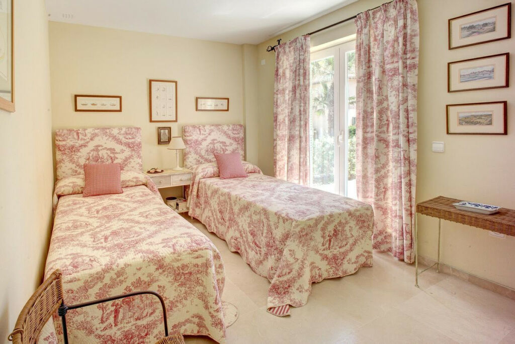 Middle Floor Apartment Sotogrande Marina Cádiz - image 17