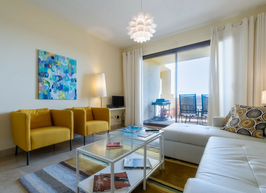 Middle Floor Apartment La Duquesa Málaga - image 17