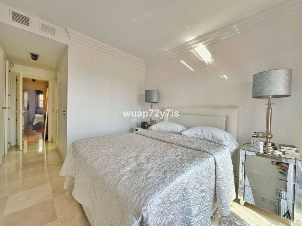 Ground Floor Apartment Benahavís Málaga - image 8