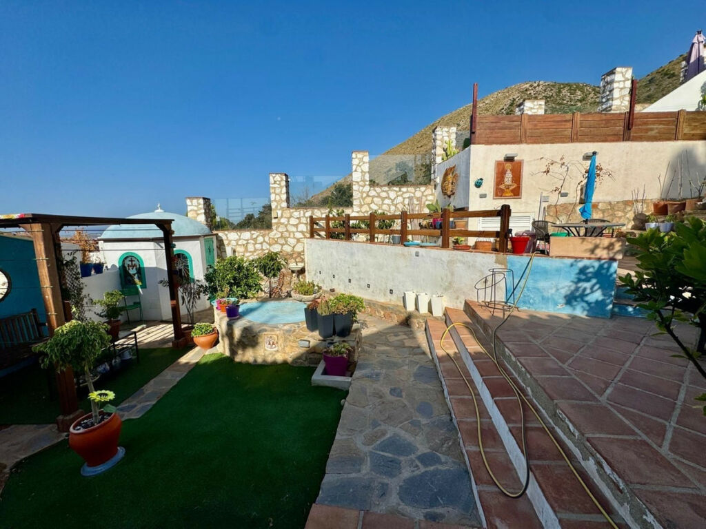 Detached Villa Benalmadena Pueblo Málaga - image 17