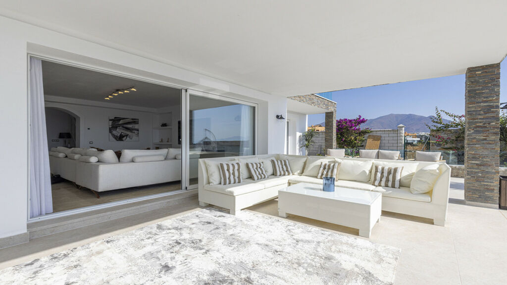 Detached Villa Casares Málaga - image 17
