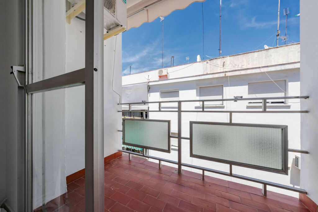 Top Floor Apartment Estepona Málaga - image 17