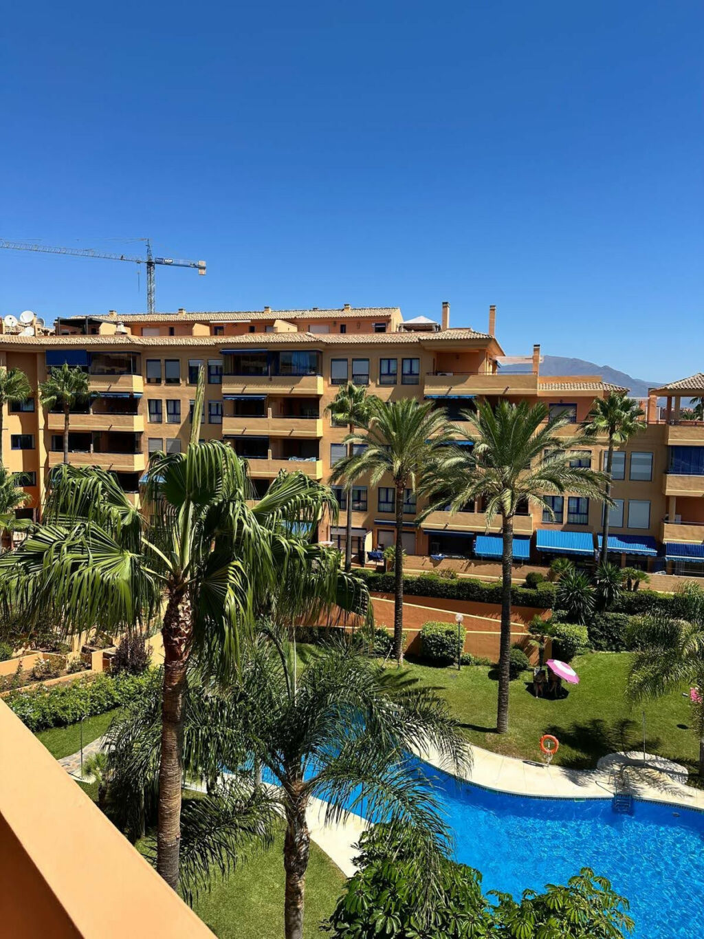 Penthouse La Duquesa Málaga - image 17