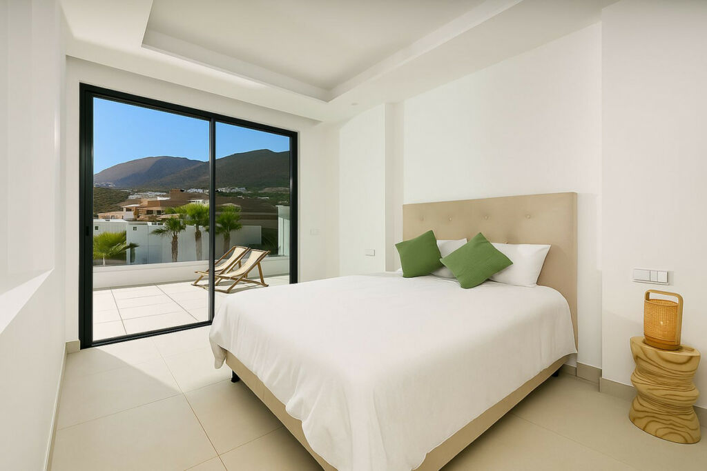 Detached Villa Benalmadena Pueblo Málaga - image 18