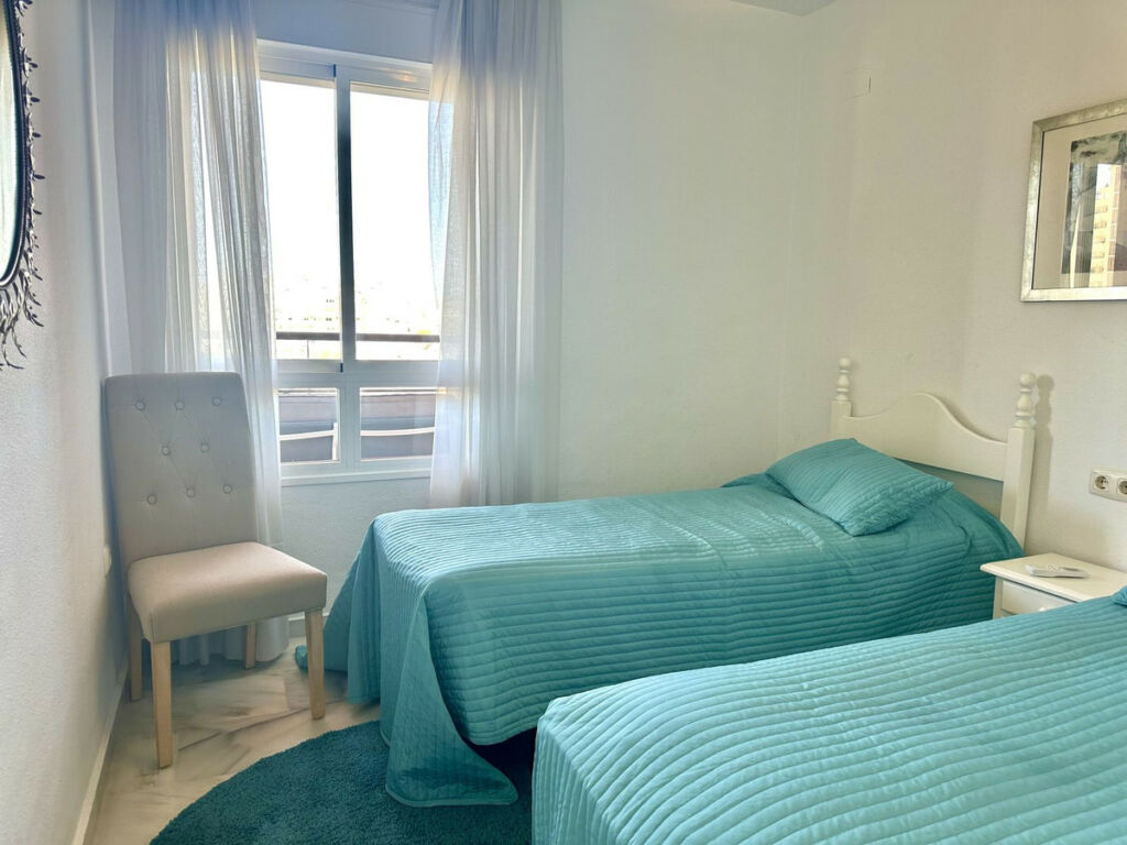 Middle Floor Apartment Los Boliches Málaga - image 17