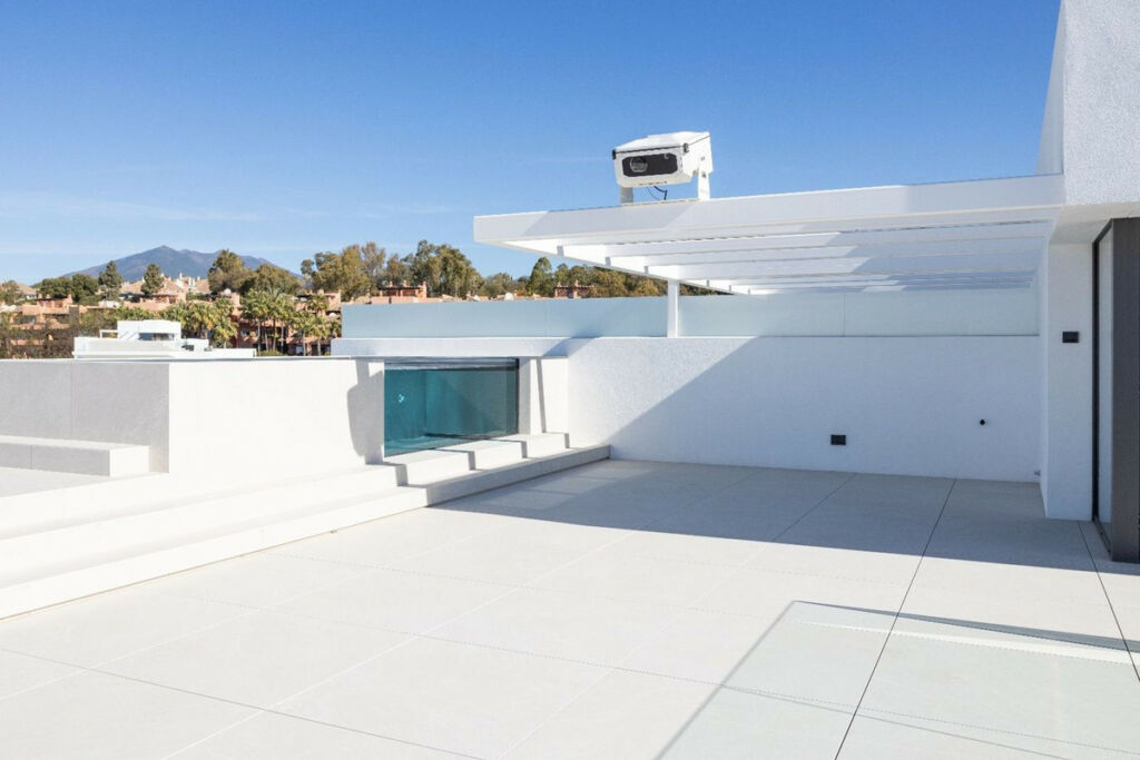 Semi-Detached House The Golden Mile Málaga - image 18
