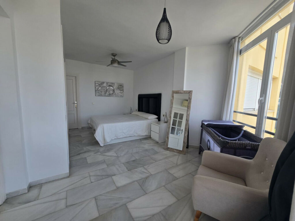 Middle Floor Apartment Benalmadena Costa Málaga - image 18
