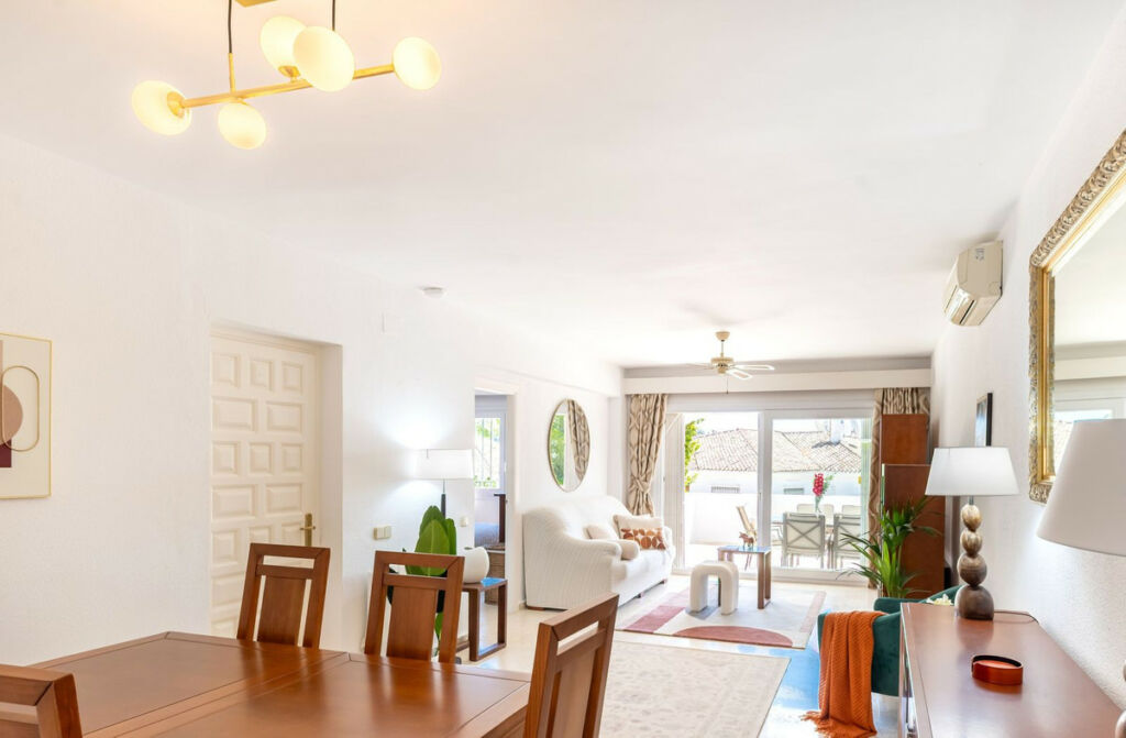 Ground Floor Apartment El Paraiso Málaga - image 15