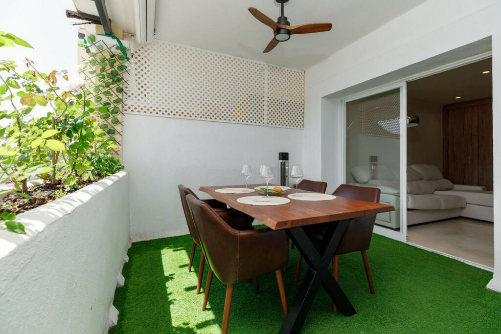Middle Floor Apartment La Quinta Málaga - image 18