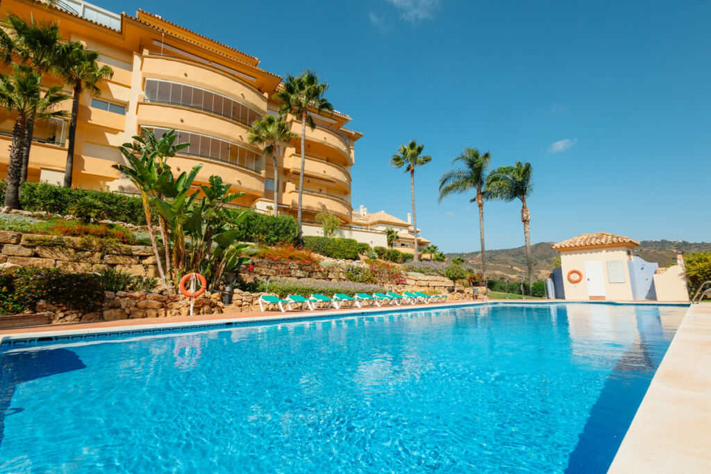 Middle Floor Apartment Elviria Málaga - image 18