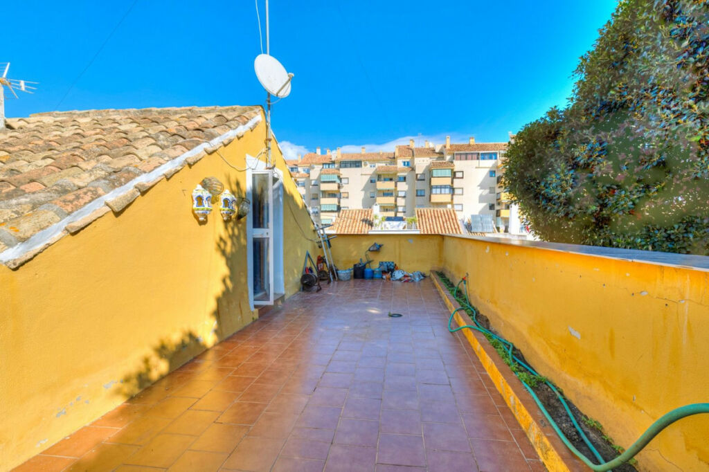 Semi-Detached House Fuengirola Málaga - image 18
