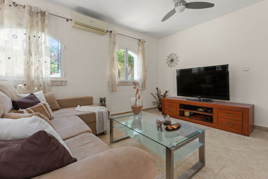 Detached Villa El Campello Alicante - image 18
